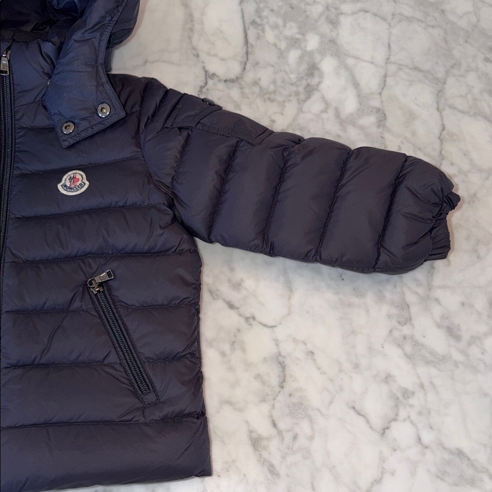 Moncler Dark Blue Hooded Puffer Jacket 2Y - Picture 4 of 12